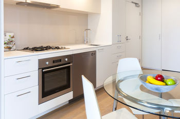 AKOM Melbourne - Accommodation QLD 4