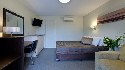 BEST WESTERN Tall Trees Canberra - Accommodation QLD 8