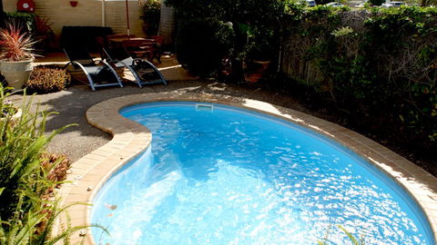 BEST WESTERN Ambassador Motor Lodge - Accommodation QLD 0