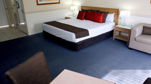 BEST WESTERN Ambassador Motor Lodge - Accommodation QLD 2