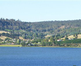 Windermere Cabins - Accommodation QLD 2