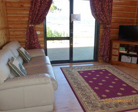 Windermere Cabins - Accommodation QLD 3