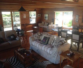 Palana Beach House - Accommodation QLD 2