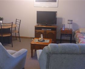 Silwood Park Holiday Unit - Accommodation QLD 1