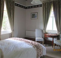 Cygnet's Secret Garden - Boutique Bed and Breakfast - Accommodation QLD