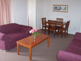 Hobart Apartments - Accommodation QLD 2
