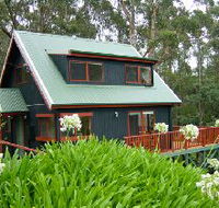 Tree Tops Cascades - Accommodation QLD