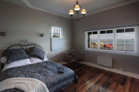Ark Stanley - The - Accommodation QLD 0