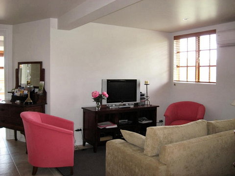 Amble In Cottage - Accommodation QLD 1