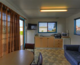 Low Head Tourist Park - Accommodation QLD 1