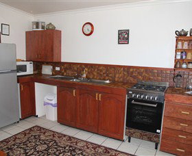 Captain's Cottage Stanley - Accommodation QLD 2