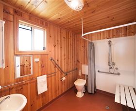 Burnie Holiday Caravan Park - Accommodation QLD 3