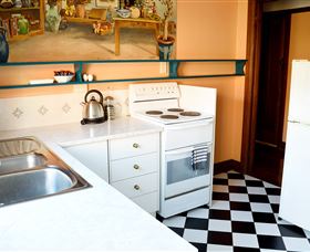 Apartments Down Town - Accommodation QLD 2