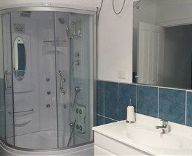 West Coast Bed And Breakfast - Accommodation QLD 5