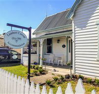 Lambert Cottage Accommodation - Accommodation QLD