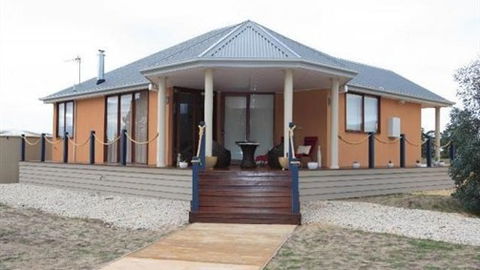Aurora Cottages - Accommodation QLD 0