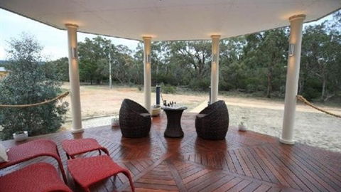 Aurora Cottages - Accommodation QLD 1