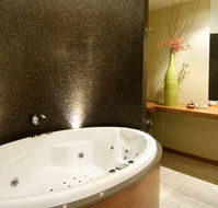 Hepburn Spa Pavilions - Saffron - Accommodation QLD