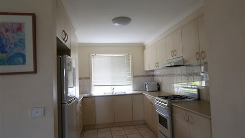 Glen Inn Motel & Apartments - Accommodation QLD 6