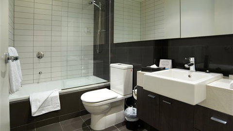 Amity Apartment Hotels - Accommodation QLD 5