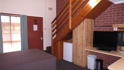 AAT 28 Goldsmith Hotel - Accommodation QLD 7