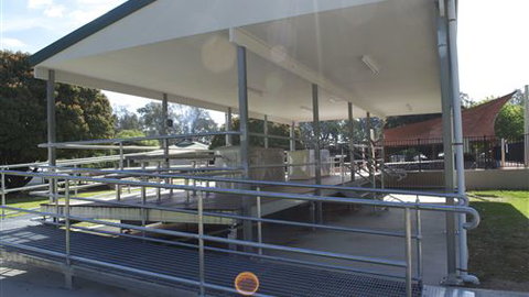 Painters Island Caravan Park - Accommodation QLD 3