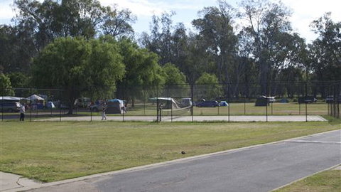 Painters Island Caravan Park - Accommodation QLD 4
