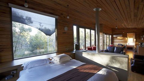 DULC Holiday Cabins - Accommodation QLD 6