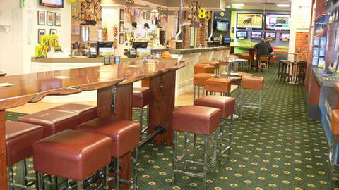 The Yarrawonga Hotel - Accommodation QLD 5