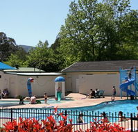 Porepunkah Pines Holiday Park - Accommodation QLD