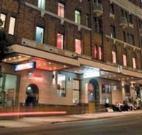Base Brisbane Embassy - Accommodation QLD