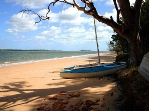 Coochie Katandra Holiday Units - Accommodation QLD 0