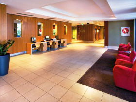 Travelodge Hotel Garden City Brisbane - Accommodation QLD 1