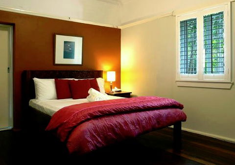 Edward Lodge - Accommodation QLD 4