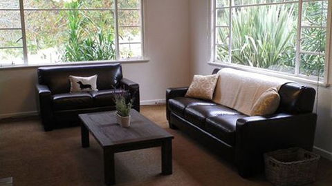 Morning Sun Vineyard - Accommodation QLD 1