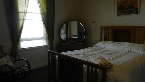 Willy's Holiday House - Accommodation QLD 3