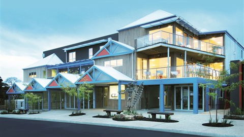 The Island Accommodation - Phillip Island YHA - Accommodation QLD 0