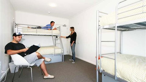 The Island Accommodation - Phillip Island YHA - Accommodation QLD 6