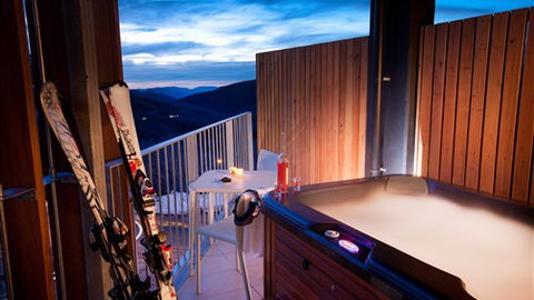 QT Falls Creek Resort - Accommodation QLD 6