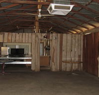 TreeTops Log Cabin - Accommodation QLD