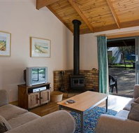 Surf Coast Cabins in Aireys Inlet - Accommodation QLD