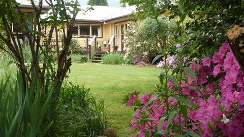 Annie's Garden Retreat - Accommodation QLD 1