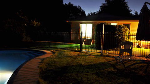 Annie's Garden Retreat - Accommodation QLD 5