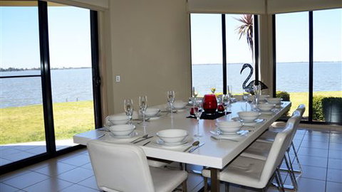 Castevilla - Accommodation QLD 4