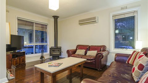 Serenity Halls Gap: Nat Park Frontage - Accommodation QLD 1