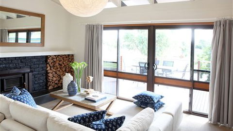 Bundalong Waterfront Accommodation - Accommodation QLD 0