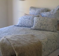 Waterview - Stoneleigh at Yarra - Accommodation QLD