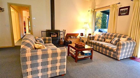 Camellia Lodge - Accommodation QLD 3