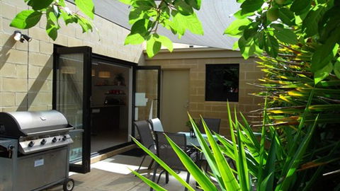 Acacia Villa - Accommodation QLD 2