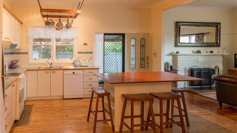 Muscat House - Accommodation QLD 2